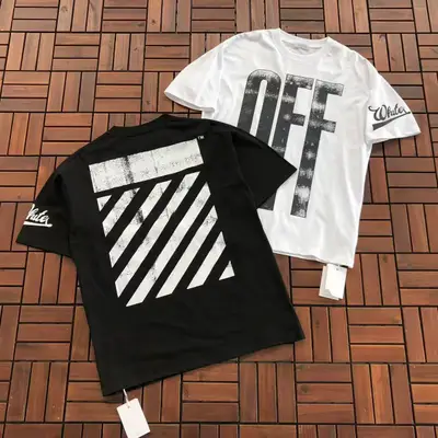 OFF-WHITE T-Shirt