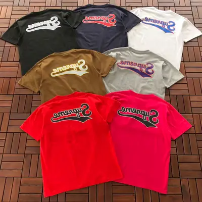 SUPREME T-Shirt