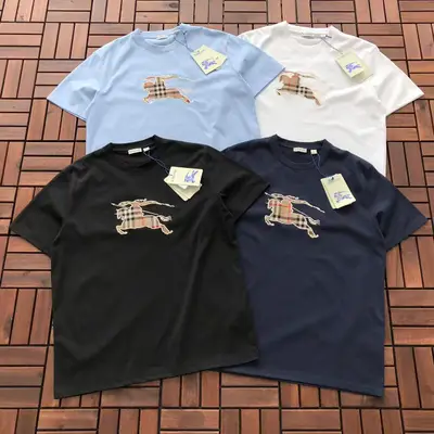 BURBERRY T-Shirt