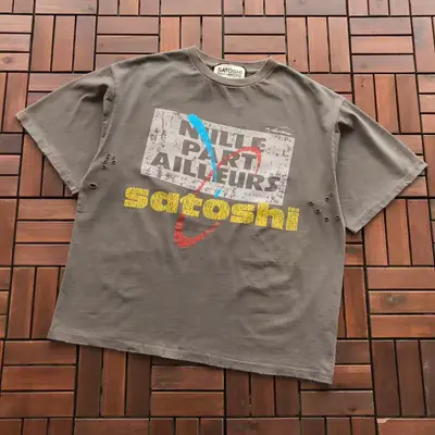 VINTAGE T-Shirt
