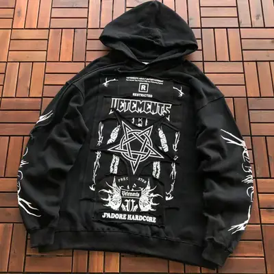VETEMENTS Hoodie
