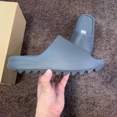 YEEZY