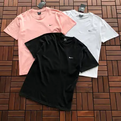 NIKE T-Shirt