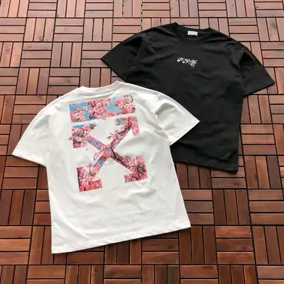 OFF-WHITE T-Shirt