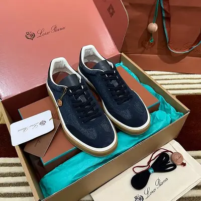 LORO PIANA