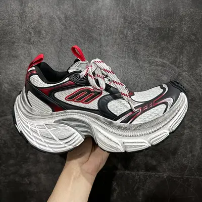 BALENCIAGA