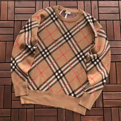 BURBERRY Sweater