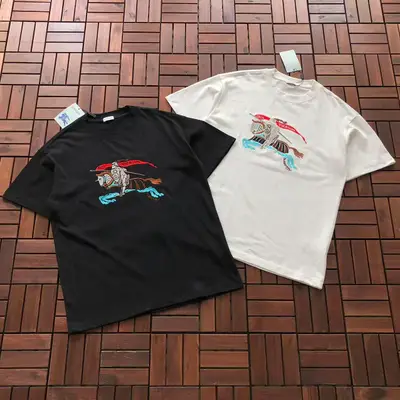BURBERRY T-Shirt