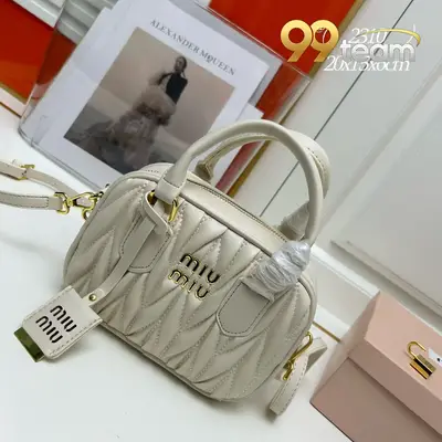 MIU MIU | Item ID: 08079