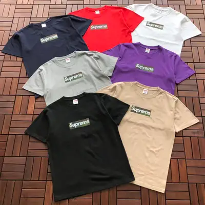 SUPREME T-Shirt