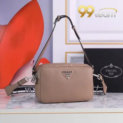 PRADA | Item ID: 08916