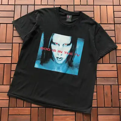 VINTAGE T-Shirt