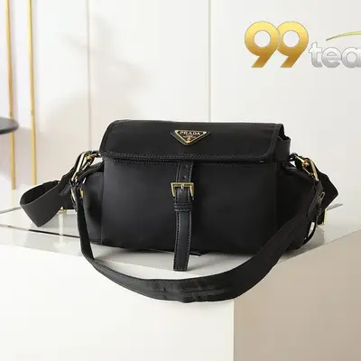 PRADA | Item ID: 08362