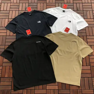 THE NORTH FACE T-Shirt