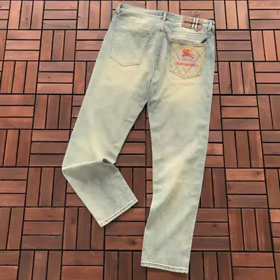 BURBERRY Jeans