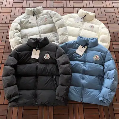 MONCLER Jacke