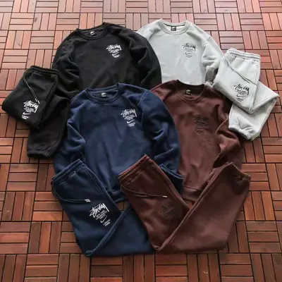 NIKE Sweater