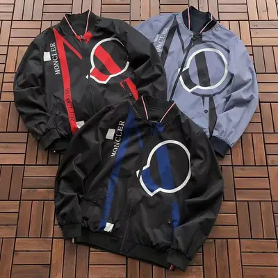 MONCLER Jacke