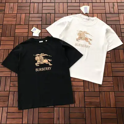 BURBERRY T-Shirt