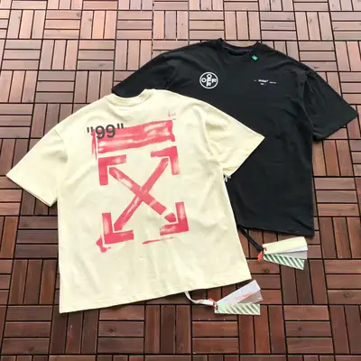 OFF-WHITE T-Shirt
