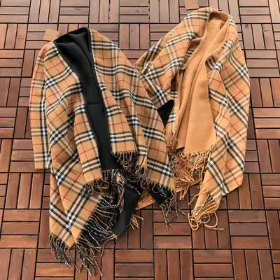 BURBERRY Schal