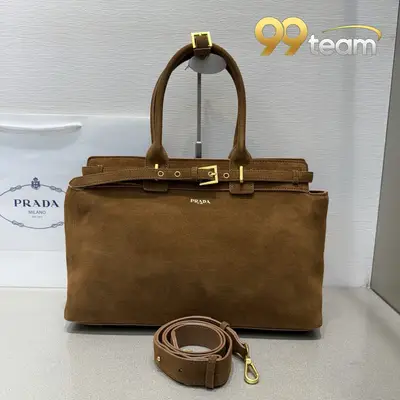 PRADA | Item ID: 09479