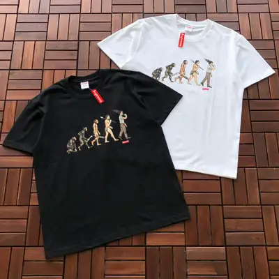 SUPREME T-Shirt