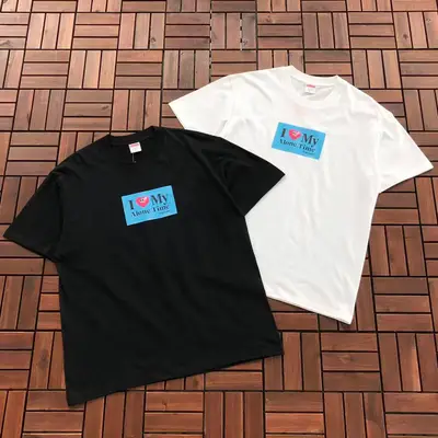 SUPREME T-Shirt