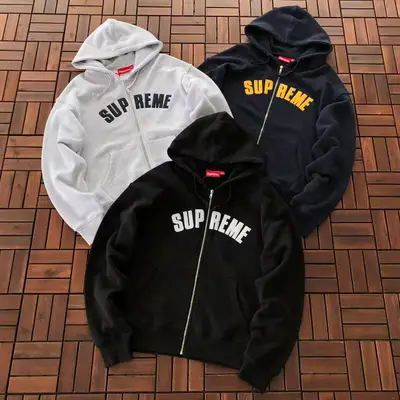 SUPREME Hoodie