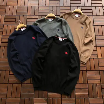 BURBERRY Sweater