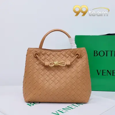 BOTTEGA VENETTA | Item ID: 20962