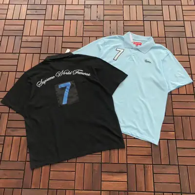 SUPREME T-Shirt