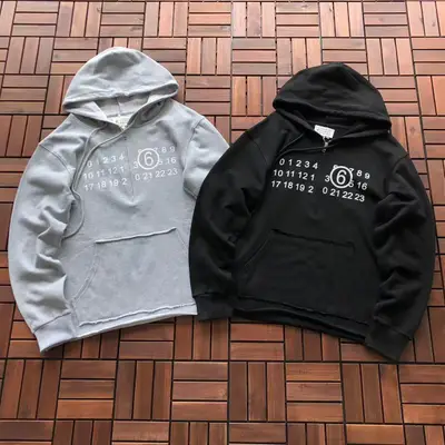 MAISON MARGIELA Hoodie