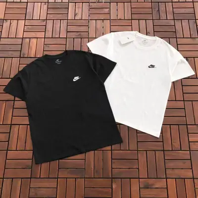 NIKE T-Shirt