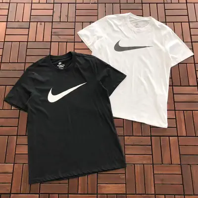 NIKE T-Shirt