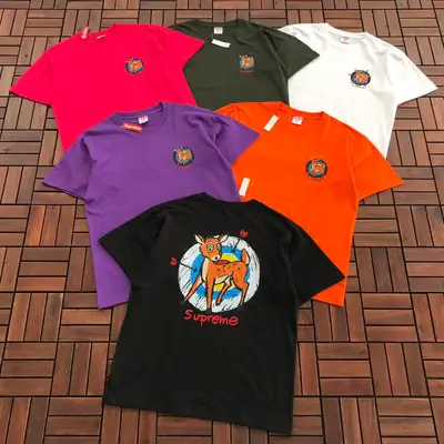 SUPREME T-Shirt