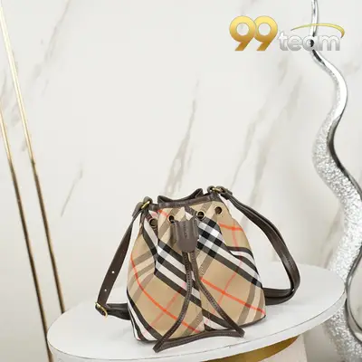 BURBERRY | Item ID: 21571