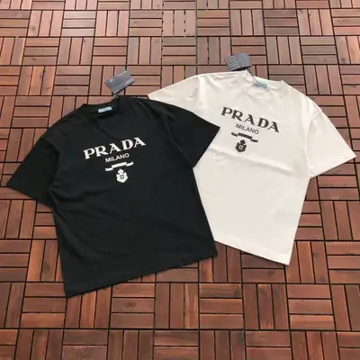 PRADA T-Shirt