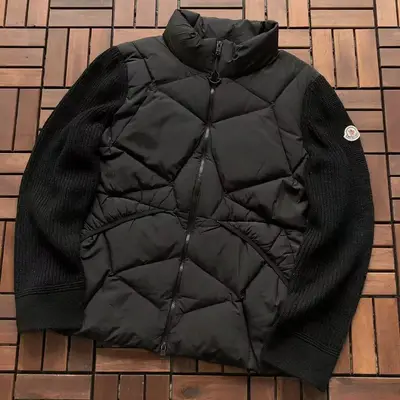 MONCLER Jacke