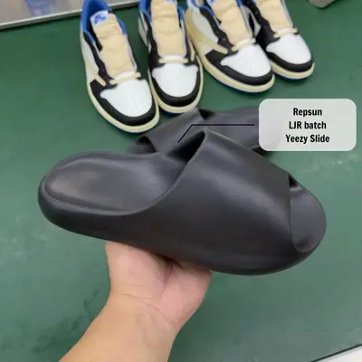 YEEZY Slide