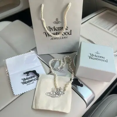 VIVIENNE WESTWOOD Schmuck