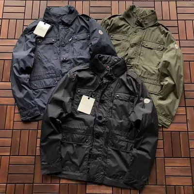 MONCLER Jacke