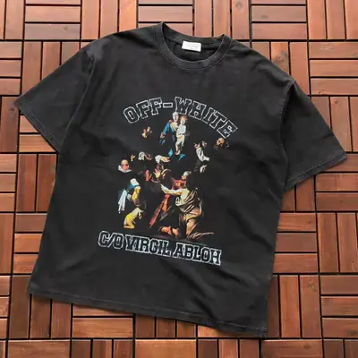 OFF-WHITE T-Shirt
