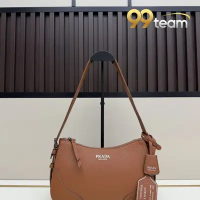 PRADA | Item ID: 09297