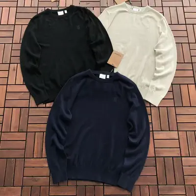 BURBERRY Sweater