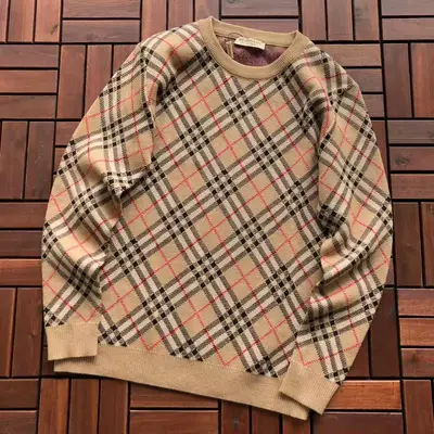 BURBERRY Sweater