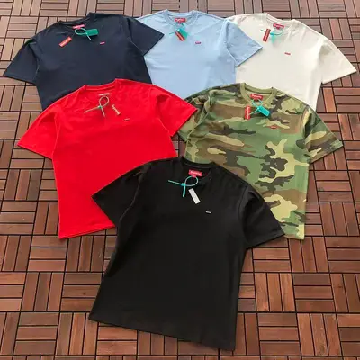 SUPREME T-Shirt