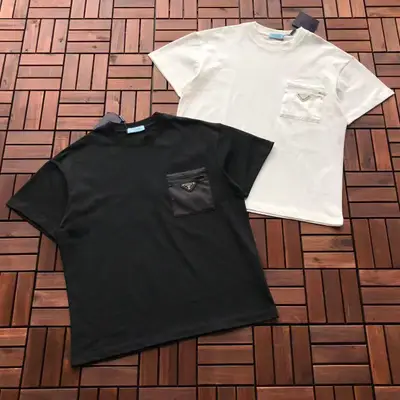 PRADA T-Shirt