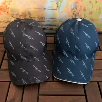 BALENCIAGA Cap