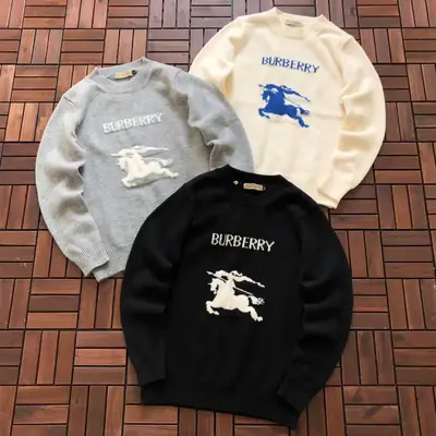 BURBERRY Sweater